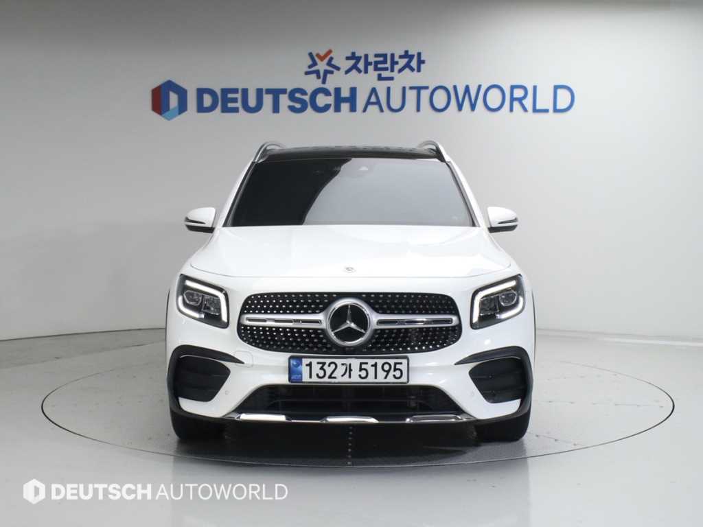 Mercedes Benz GLB Class - Vista 3