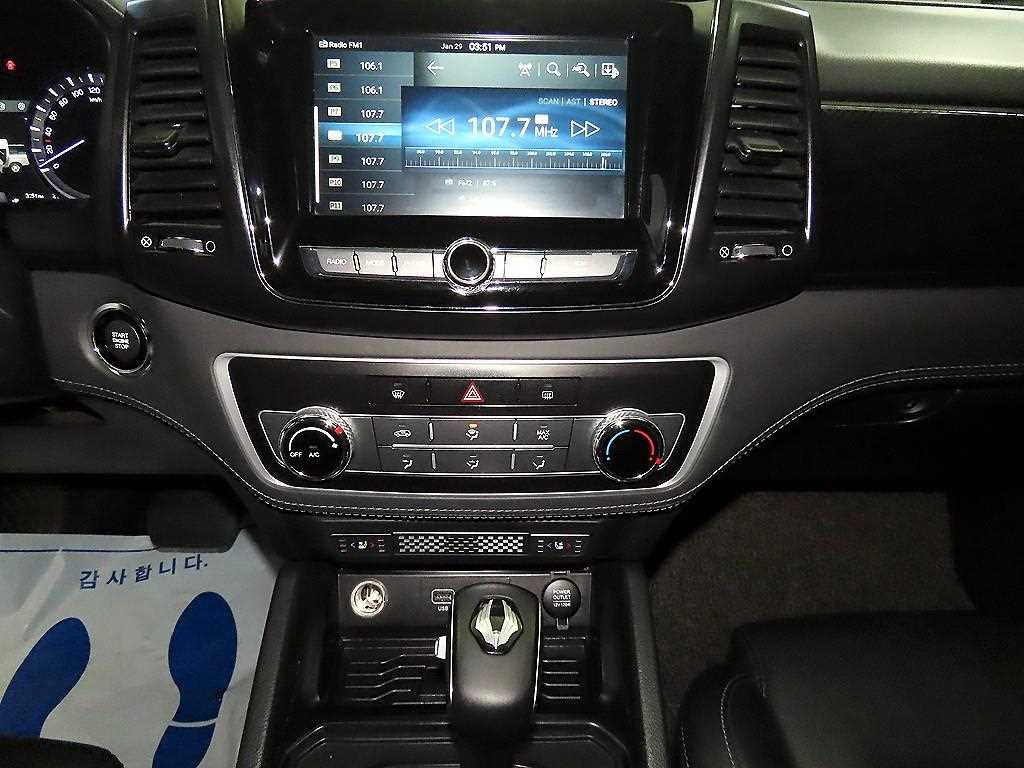 Ssangyong Rexton - Vista 11