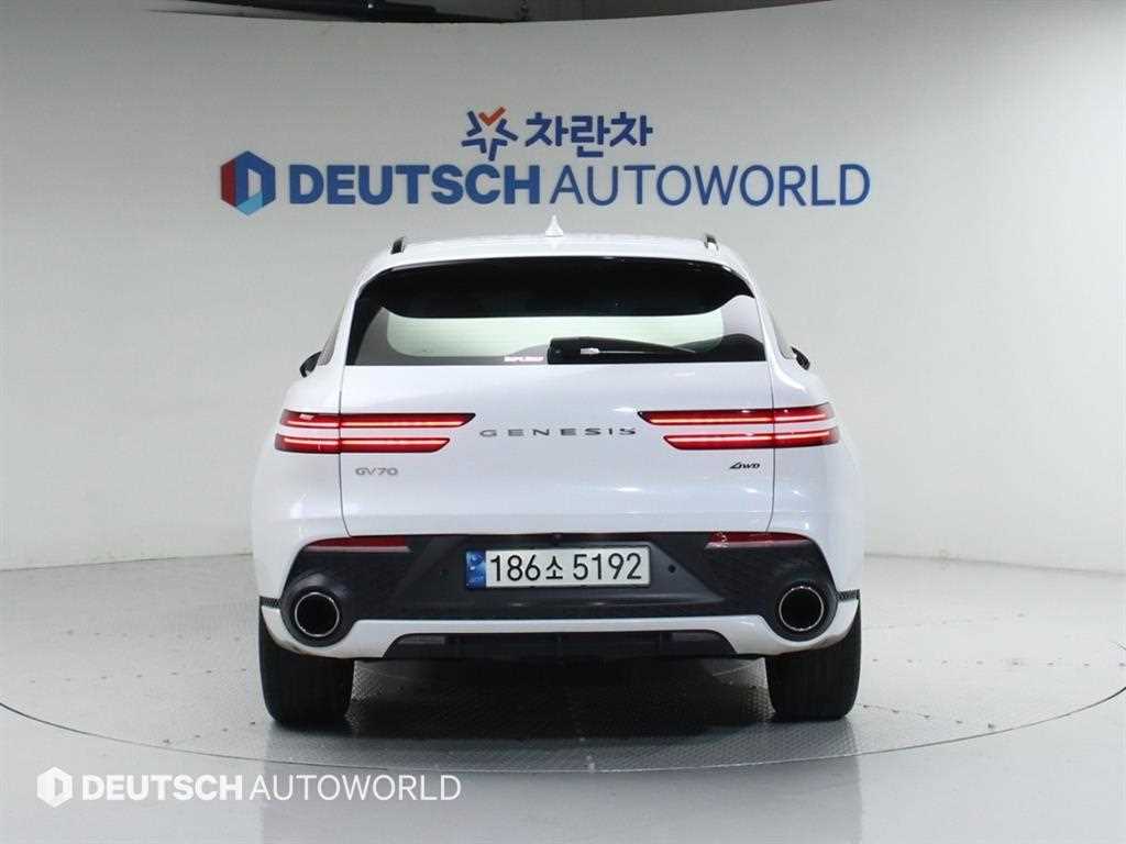 Genesis GV70 - Vista 4
