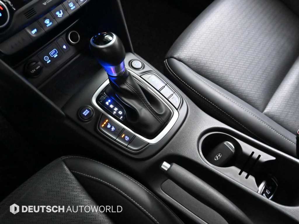 HYUNDAI Kona - Vista 9