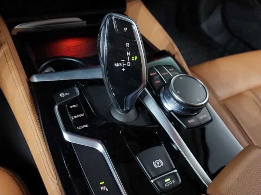 BMW 5 Series - Vista 7