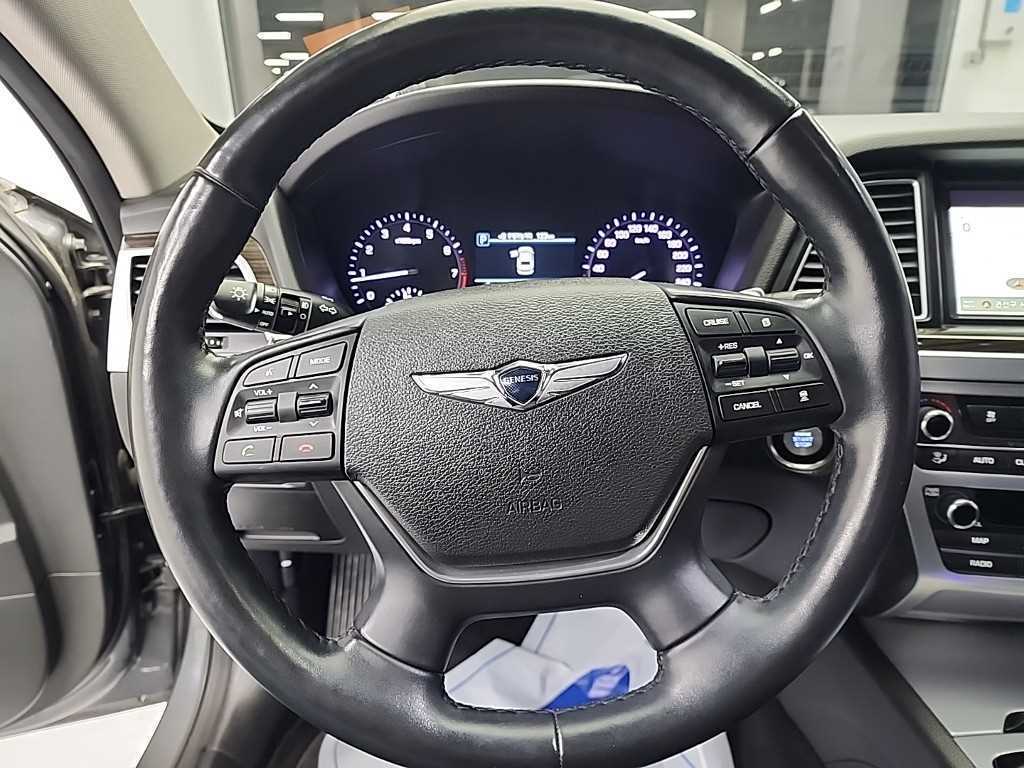 Genesis G80 - Vista 8