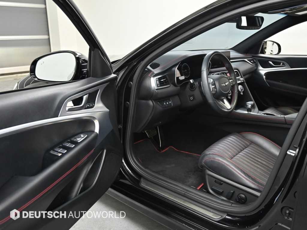 Genesis G70 - Vista 11