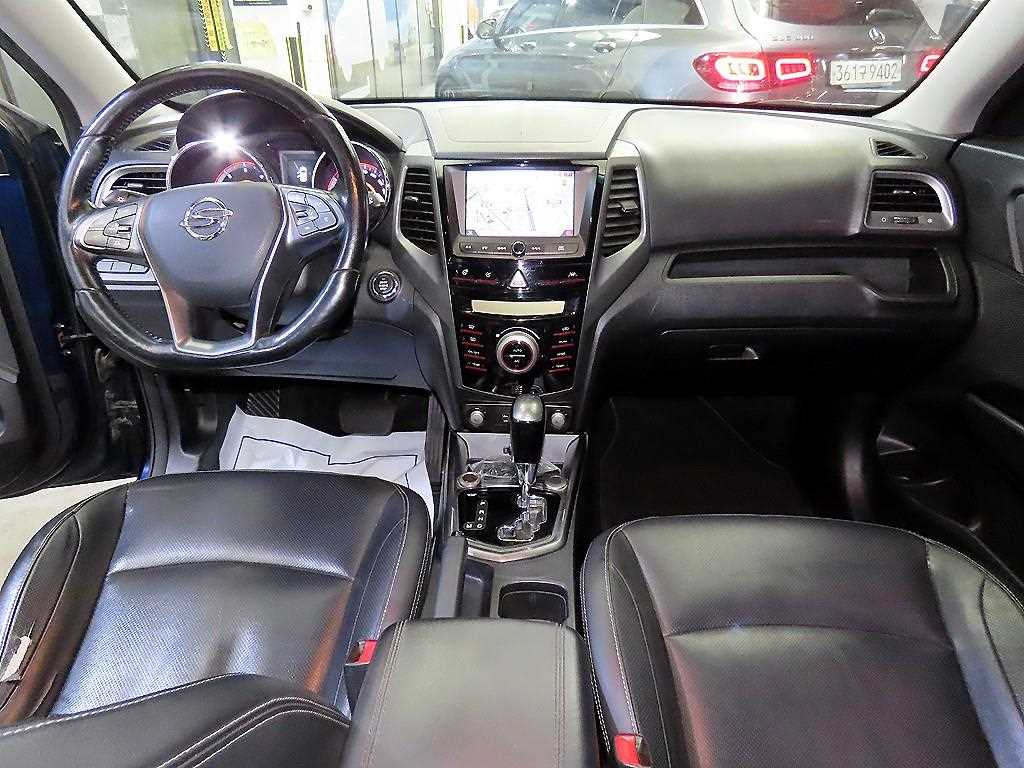 Ssangyong Tivoli - Vista 10