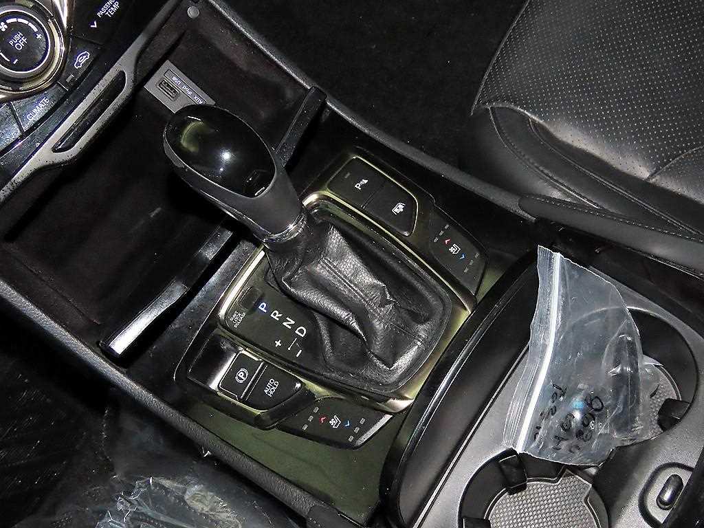 HYUNDAI Grandeur - Vista 12