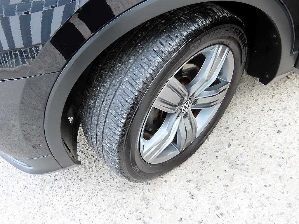 Volkswagen Tiguan 2018 Negro - Importación desde Corea - HF Imports Iquique - Foto 20