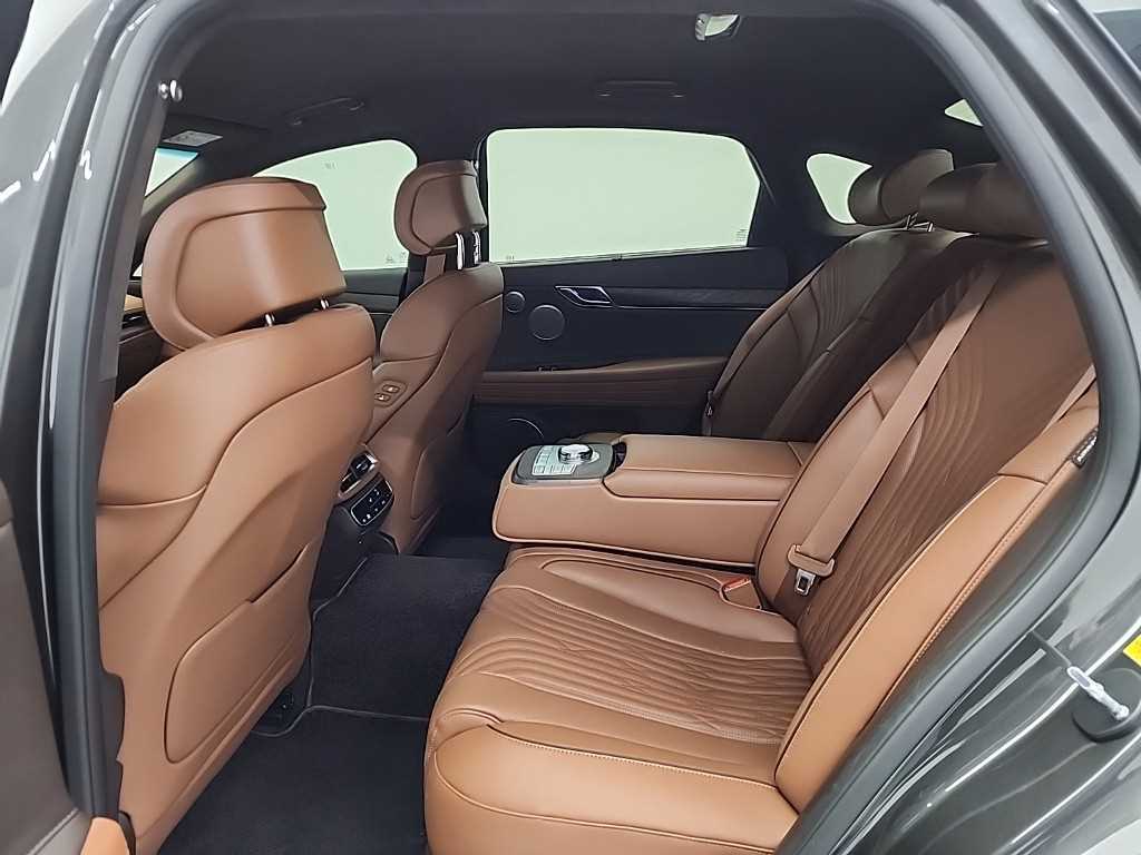 Genesis G80 - Vista 12