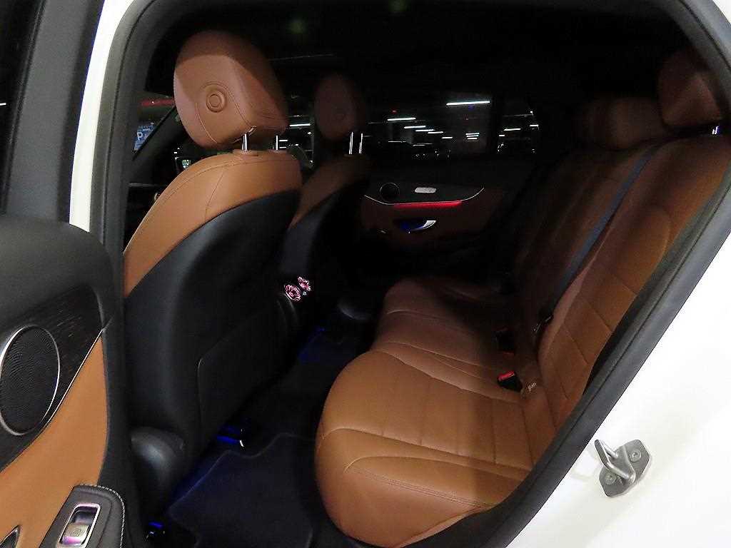 Mercedes Benz GLC Class - Vista 7