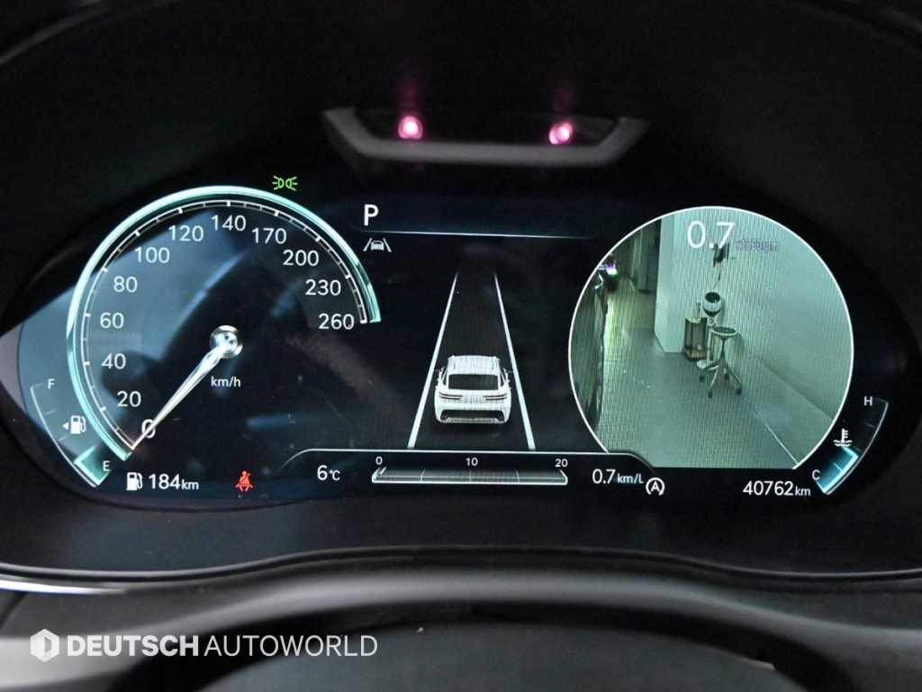 Genesis GV70 - Vista 8