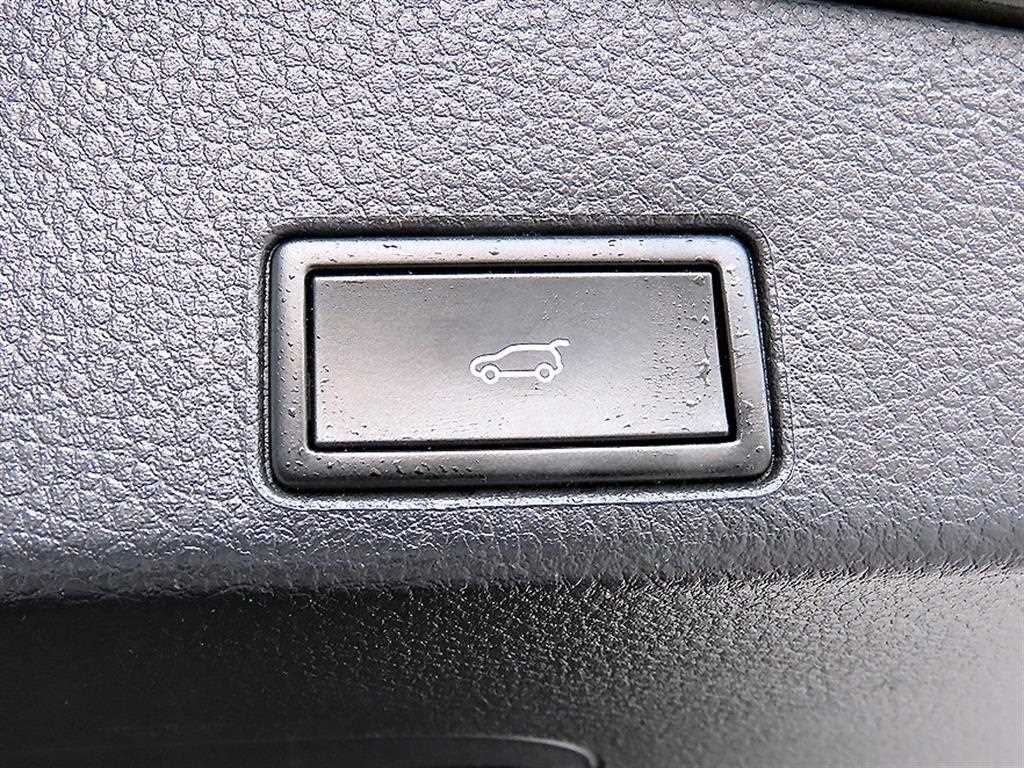 Volkswagen Touareg 2015 Café - Importación desde Corea - HF Imports Iquique - Foto 16