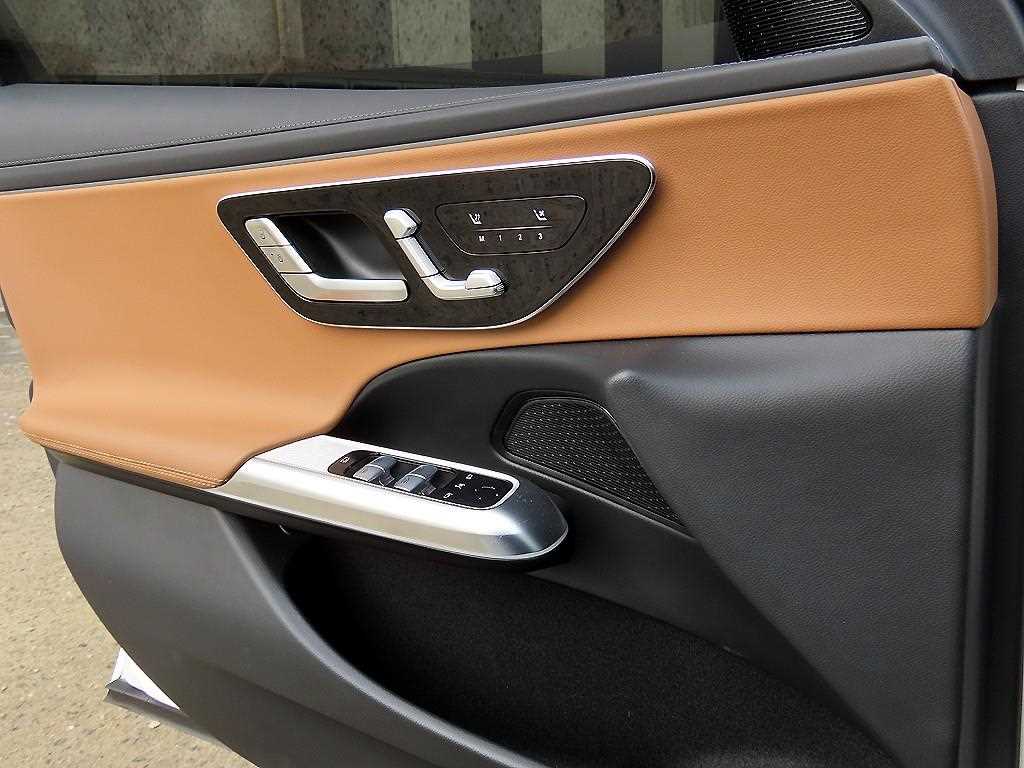 Mercedes Benz E class - Vista 11