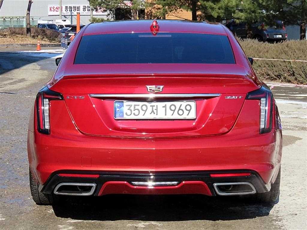 Cadillac CT5 - Vista 4