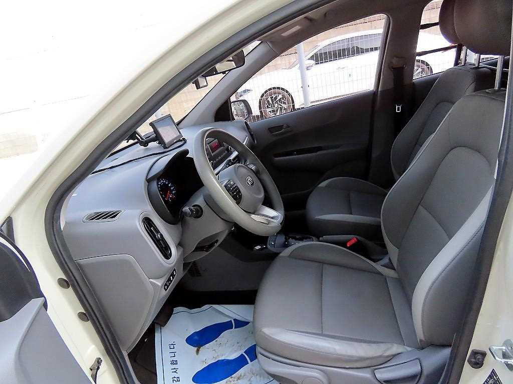 KIA Morning - Vista 5