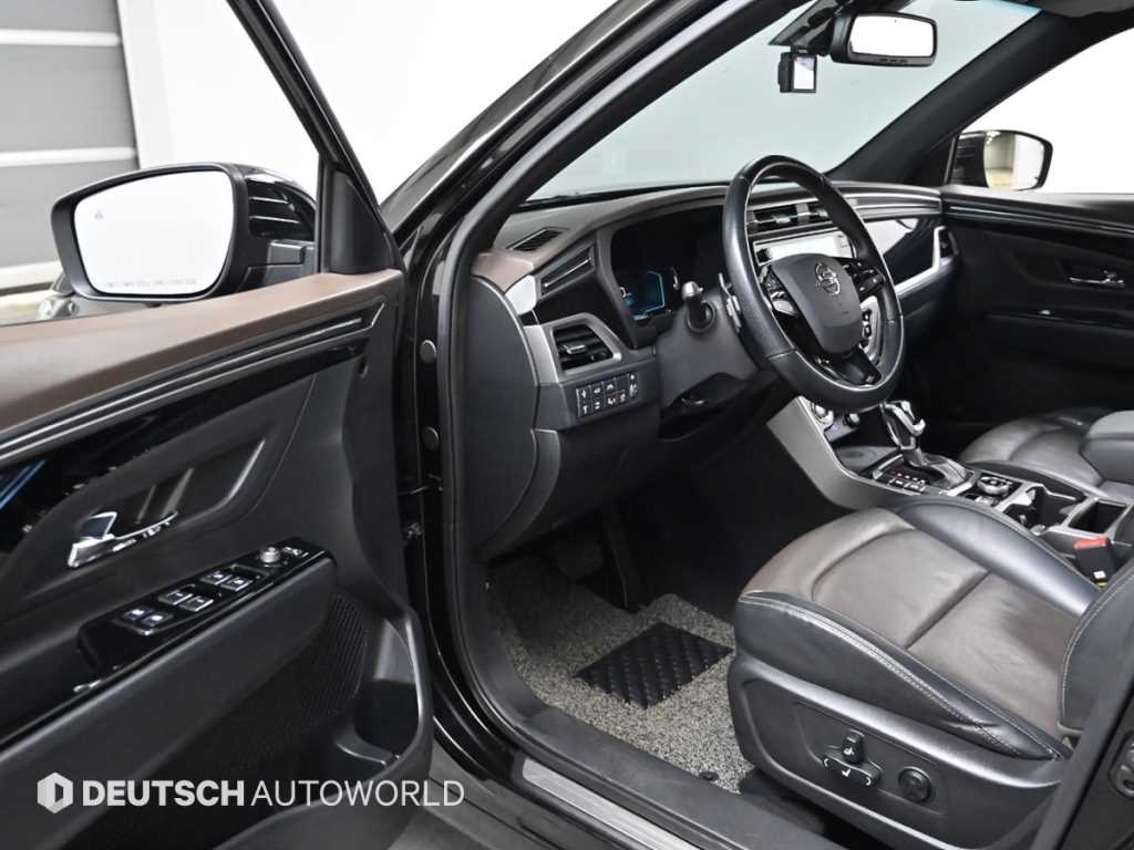 Ssangyong Korando - Vista 11