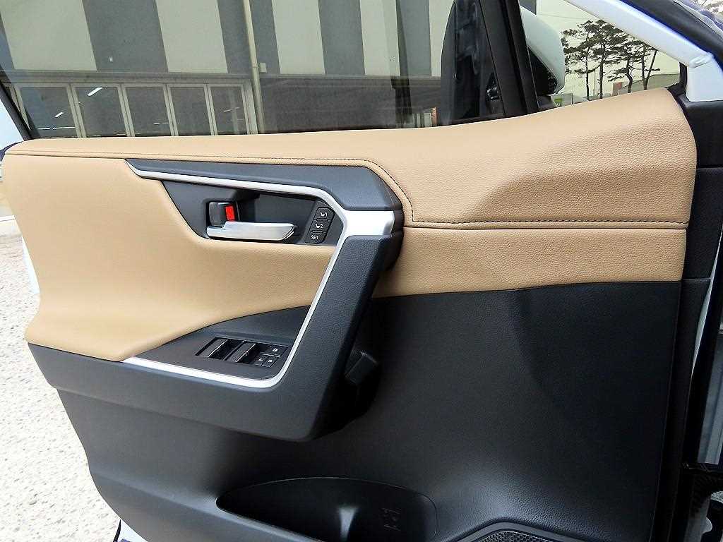 Toyota RAV4 - Vista 12