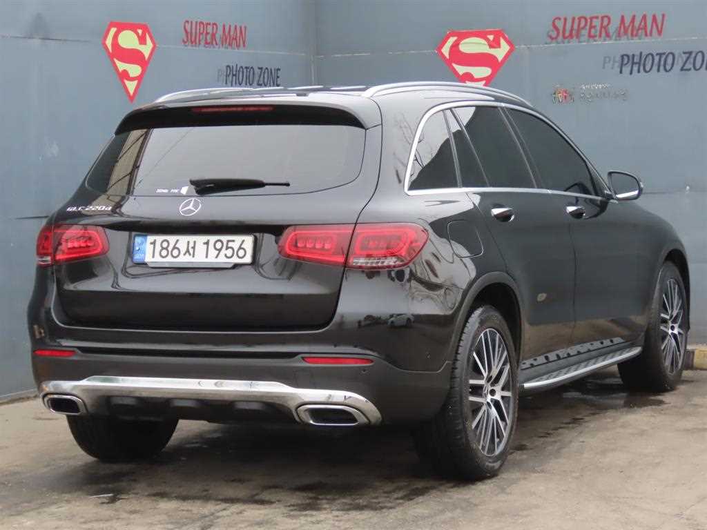 Mercedes Benz GLC Class - Vista 3