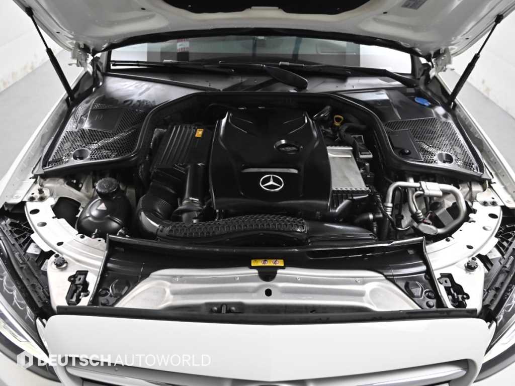 Mercedes Benz C Class - Vista 6