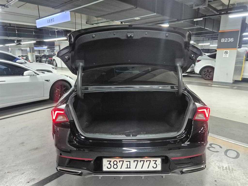 KIA K5 2023 Negro - Importación desde Corea - HF Imports Iquique - Foto 20