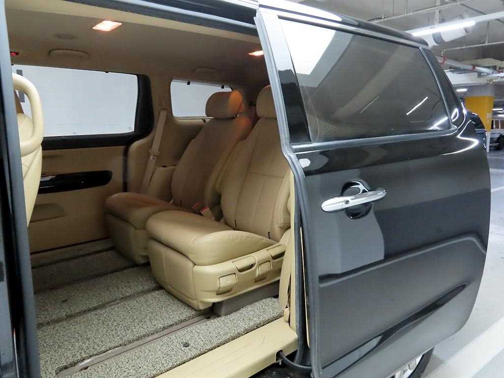 KIA Carnival 2019 Negro - Importación desde Corea - HF Imports Iquique - Foto 14