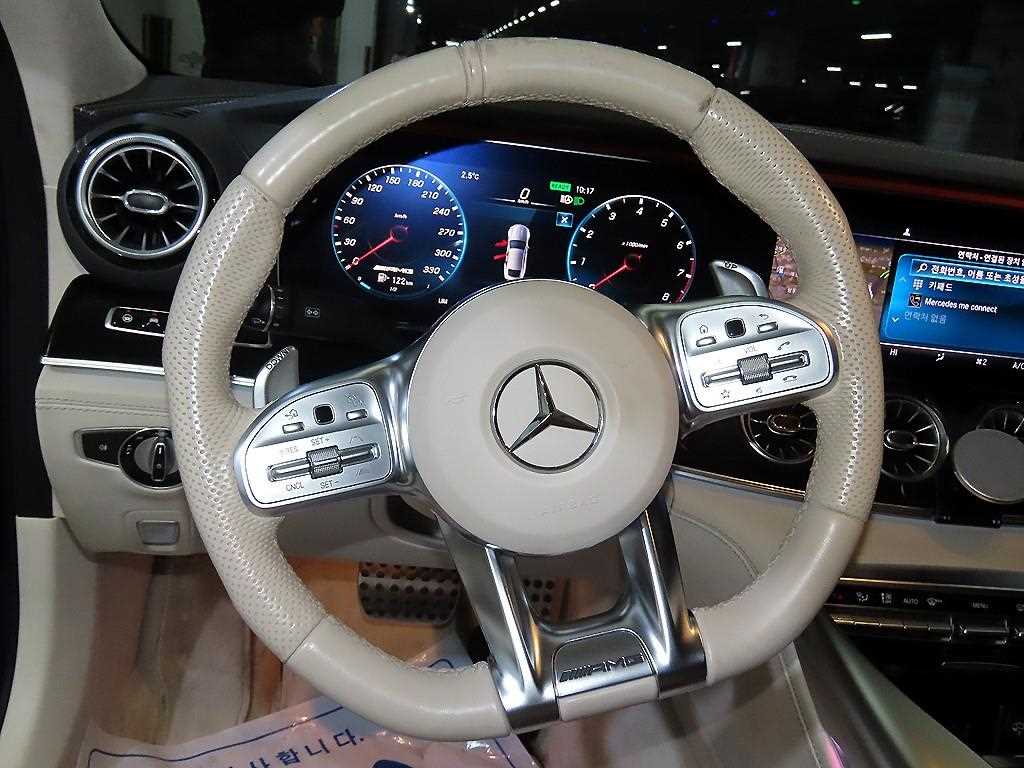 Mercedes Benz AMG GT - Vista 8