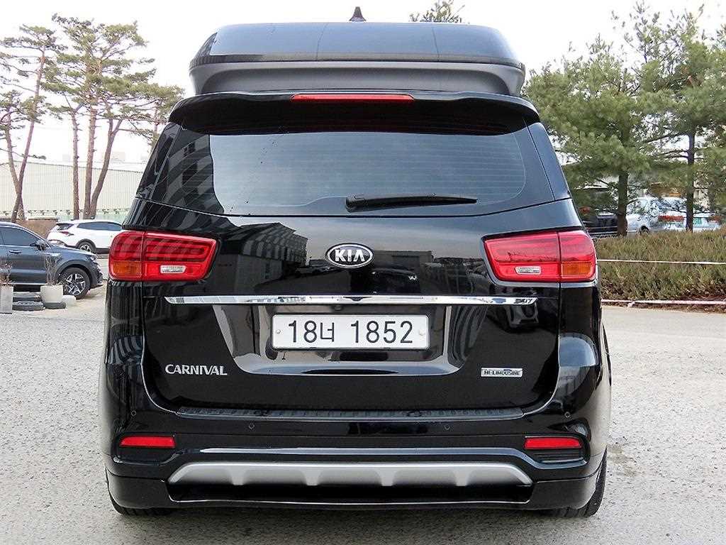 KIA Carnival - Vista 4