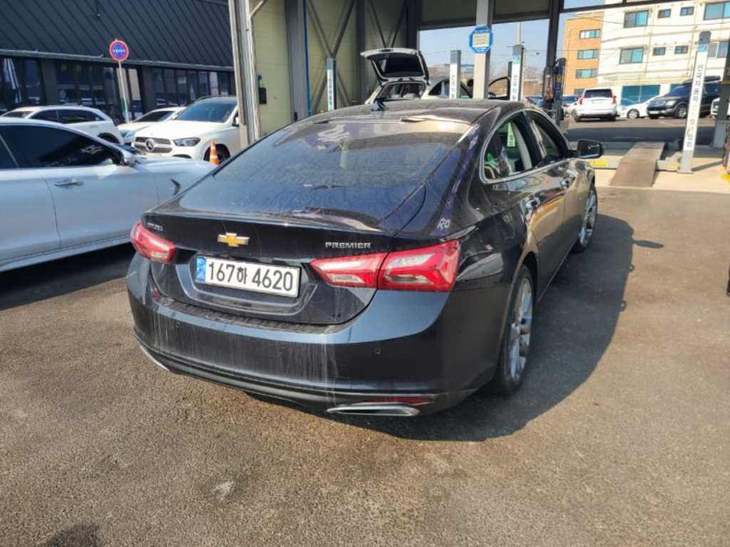 Chevrolet Malibu - Vista 5