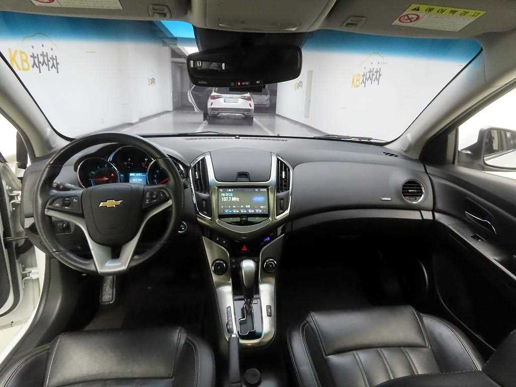 Chevrolet Cruise - Vista 7