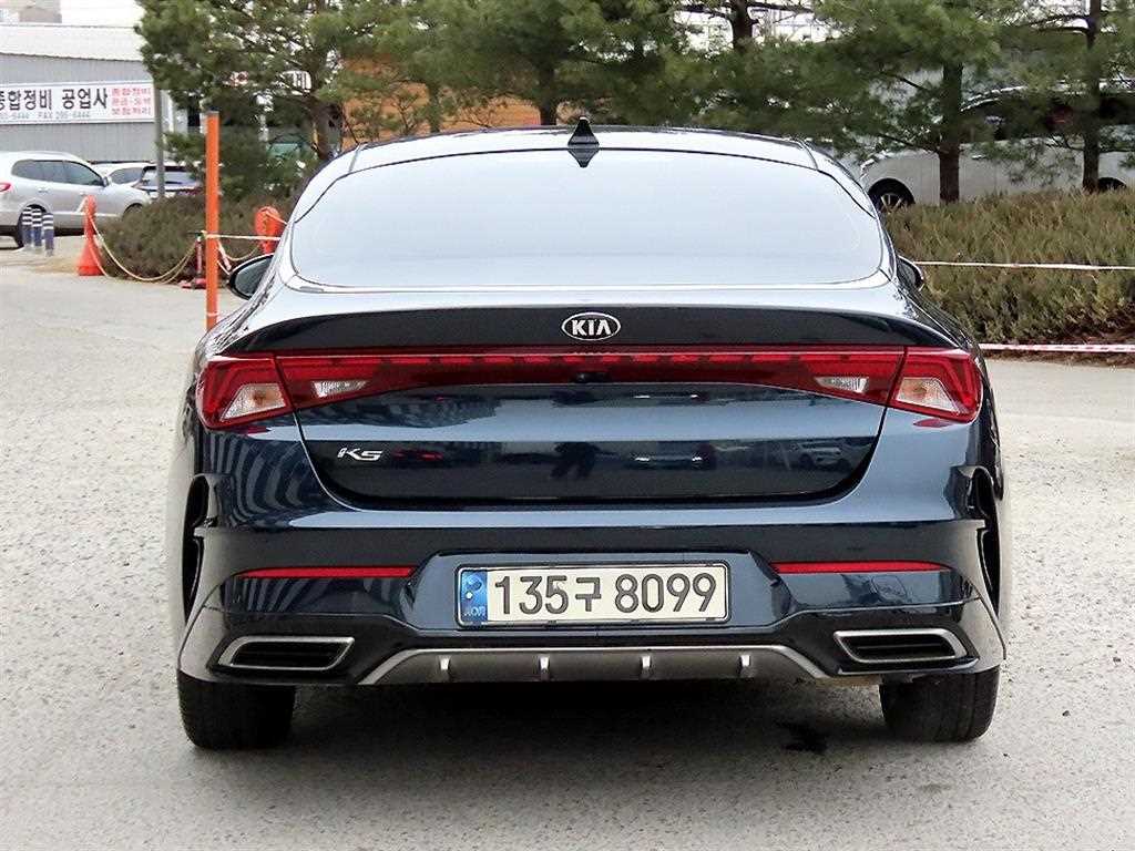 KIA K5 - Vista 4