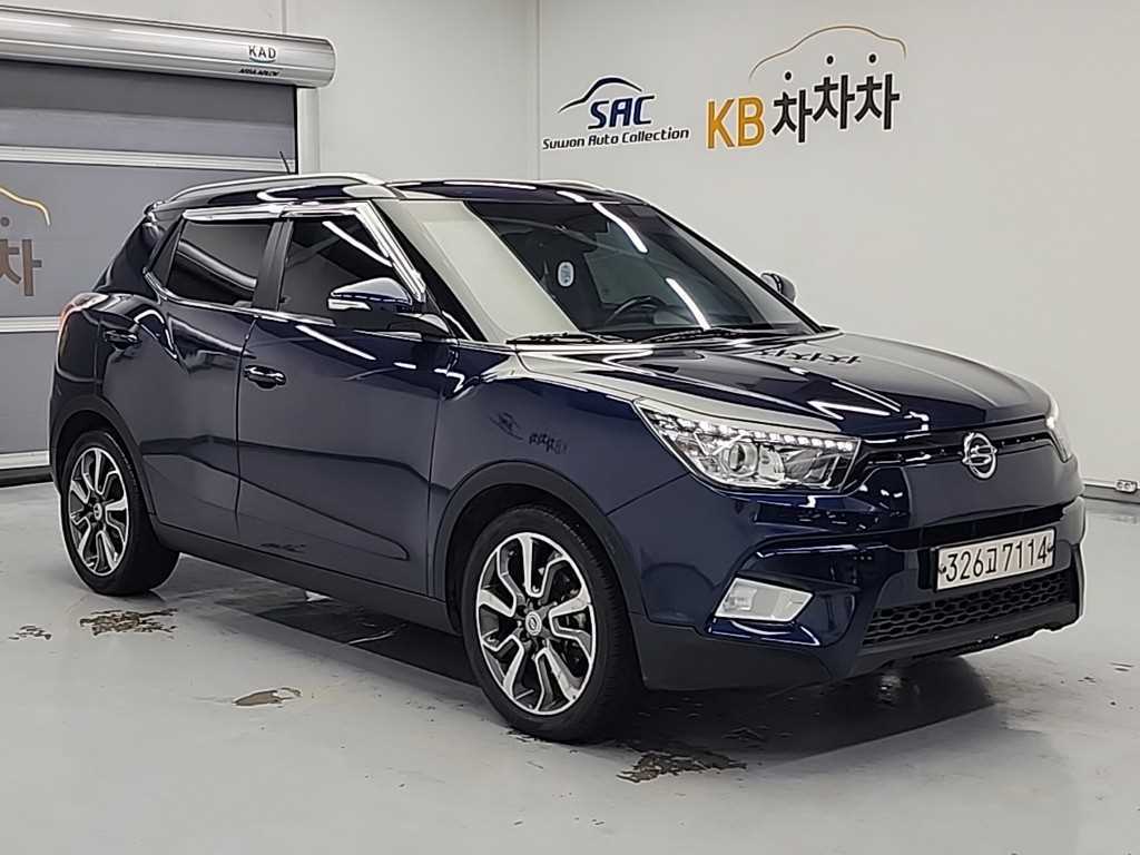 Ssangyong Tivoli - Vista 4