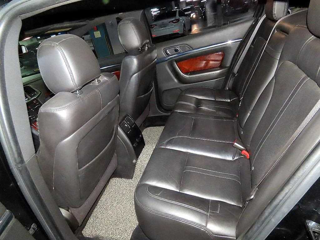 Lincoln MKS - Vista 7