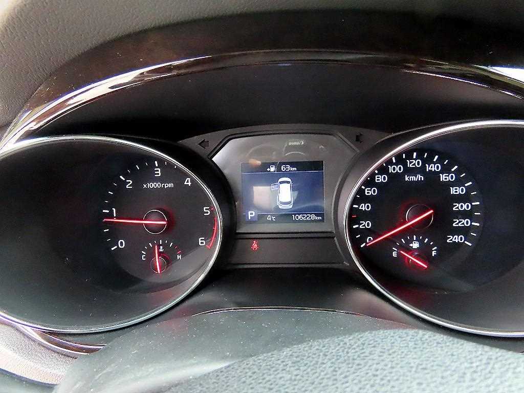 KIA Carnival - Vista 10