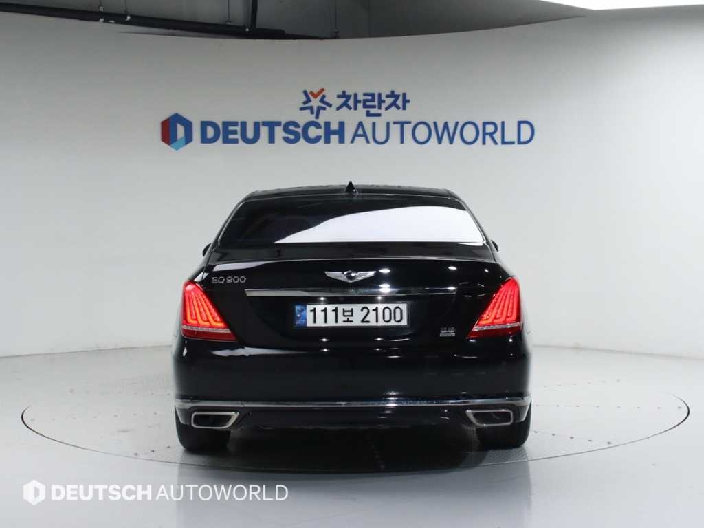 Genesis EQ900 - Vista 4