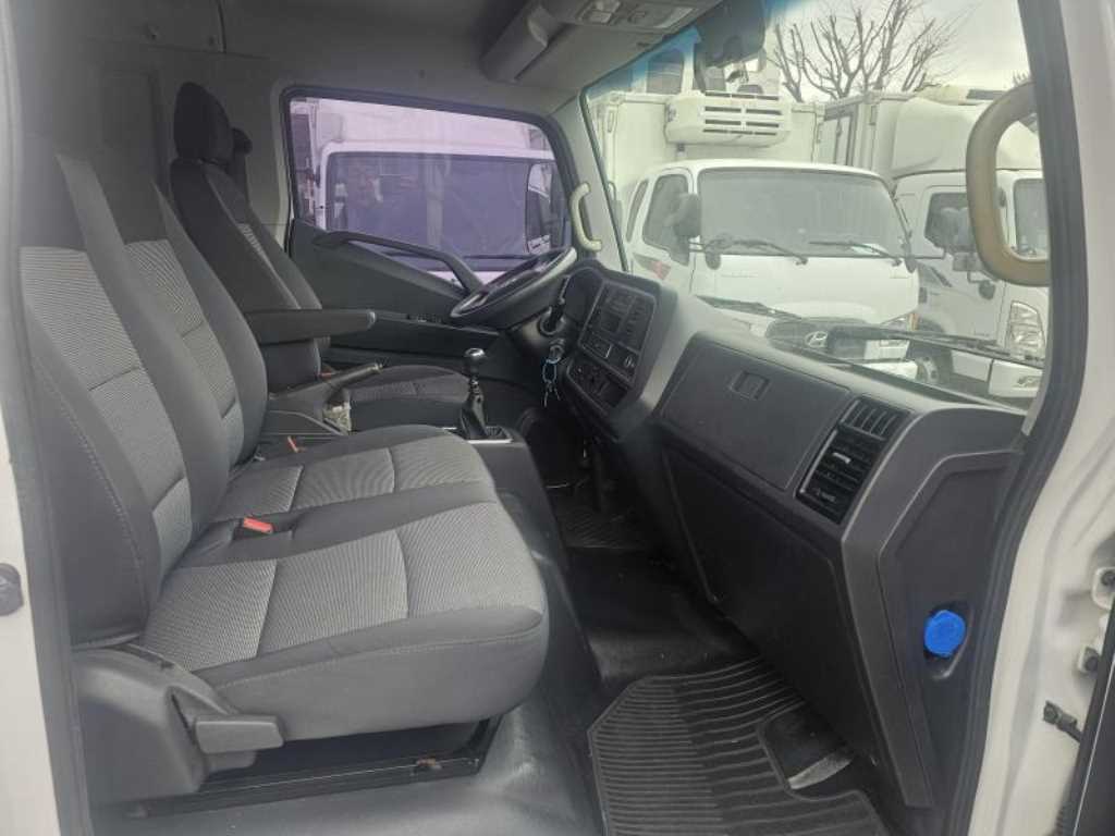 medium and large cargo Cargo - Vista 7