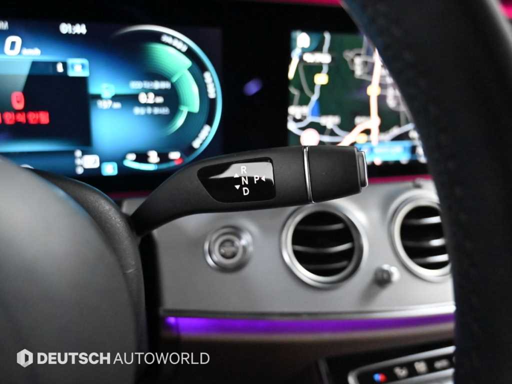 Mercedes Benz E class - Vista 9