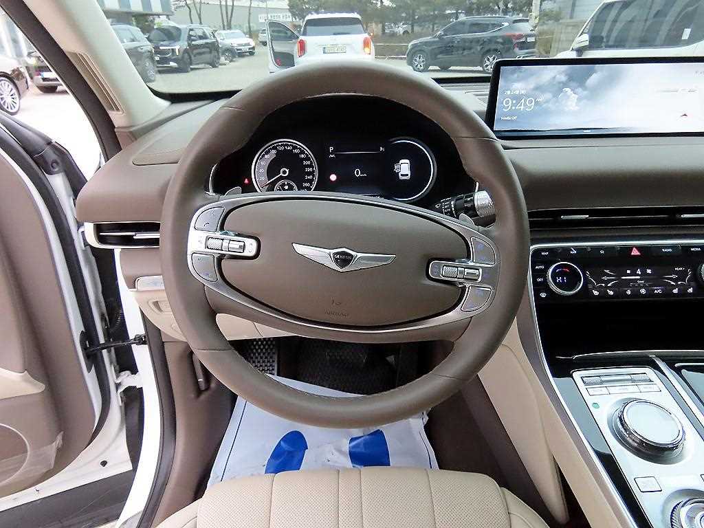 Genesis GV80 - Vista 8