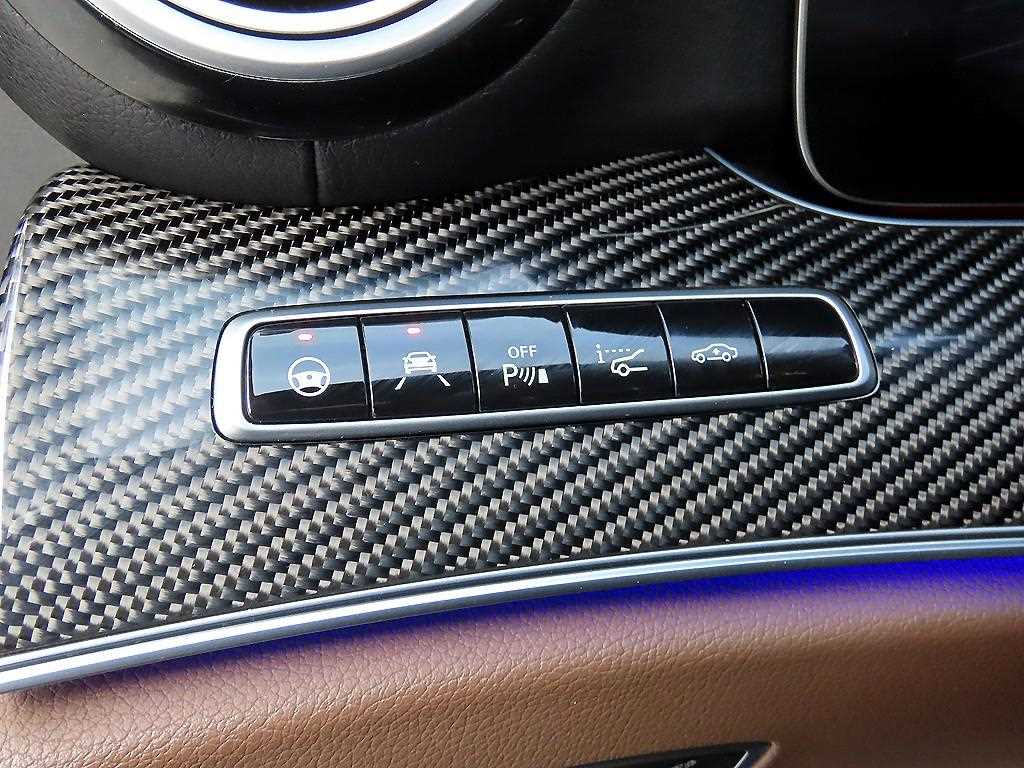 Mercedes Benz AMG GT - Vista 12