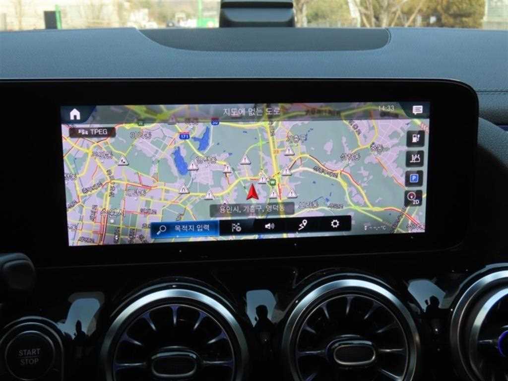 Mercedes Benz EQA - Vista 9