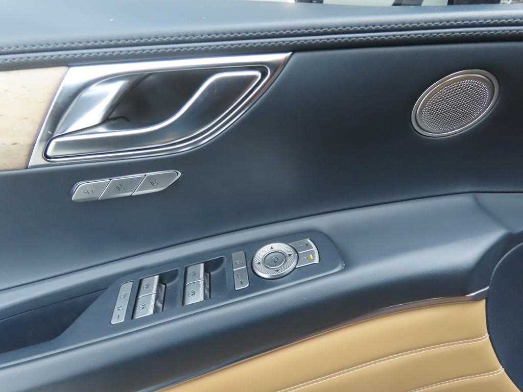 Genesis GV80 - Vista 9