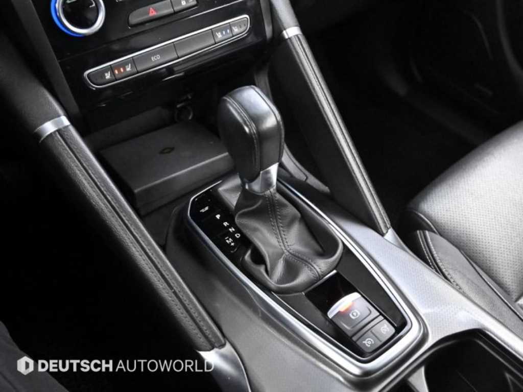 SAMSUNG QM6 - Vista 9