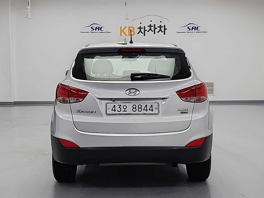 HYUNDAI Tucson - Vista 4