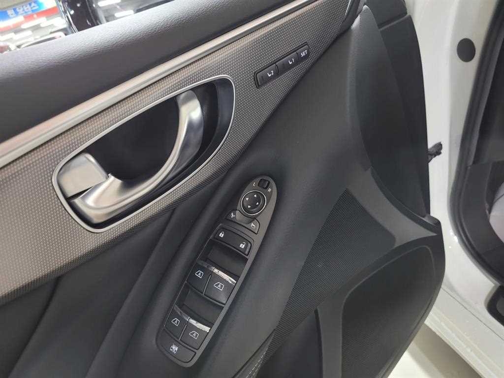 Infiniti Q - Vista 12