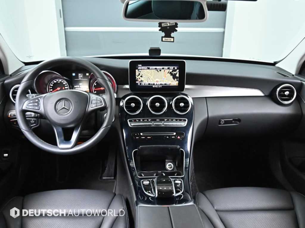 Mercedes Benz C Class - Vista 7