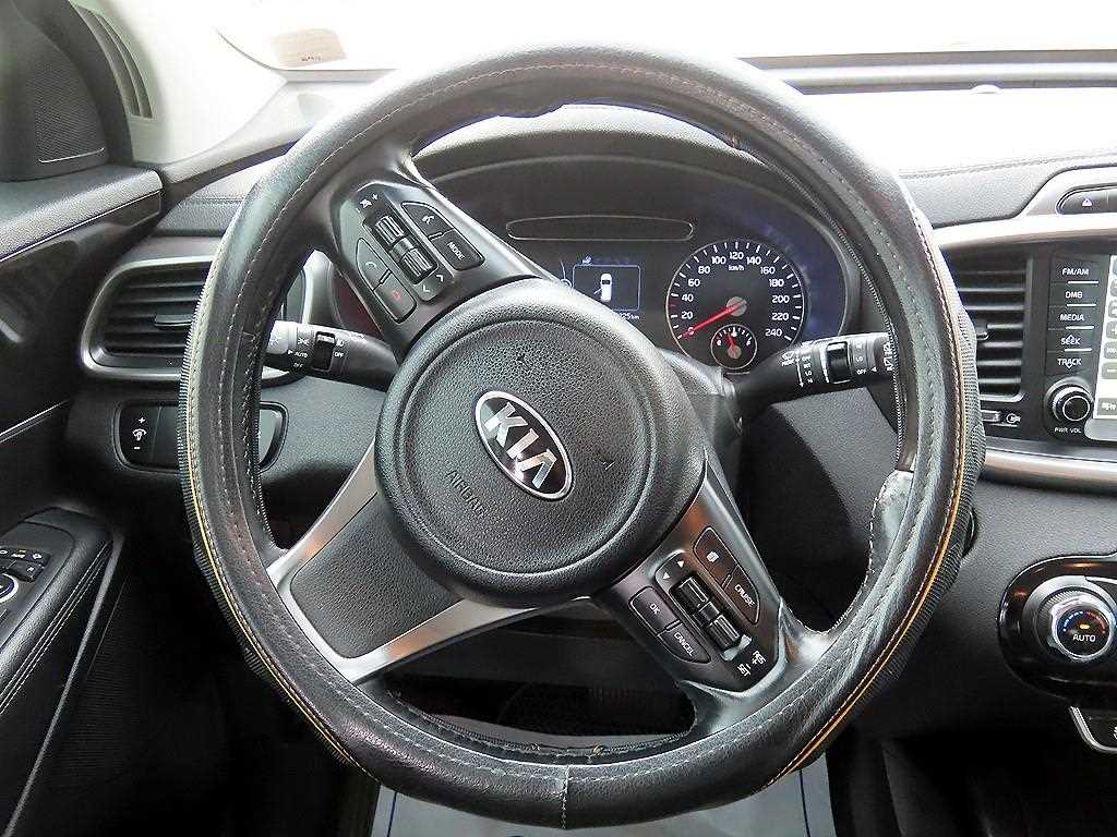 KIA Sorento - Vista 7