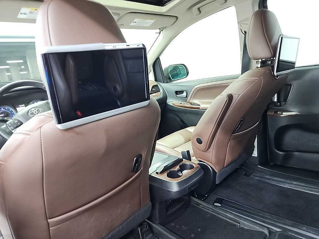 Toyota Siena 2018 Plateado - Importación desde Corea - HF Imports Iquique - Foto 13