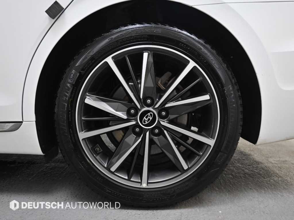 HYUNDAI Grandeur - Vista 5