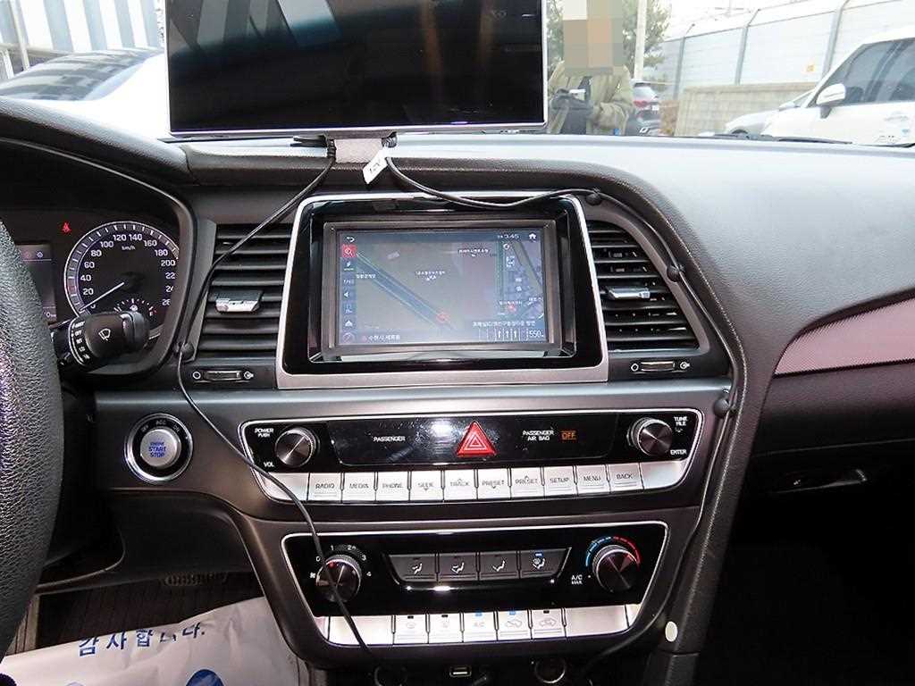 HYUNDAI Sonata 2018 Gris - Importación desde Corea - HF Imports Iquique - Foto 13