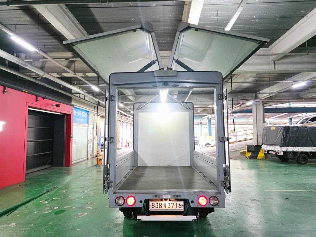 Small Truck Top_Wingbody 2022 Blanco - Importación desde Corea - HF Imports Iquique - Foto 15