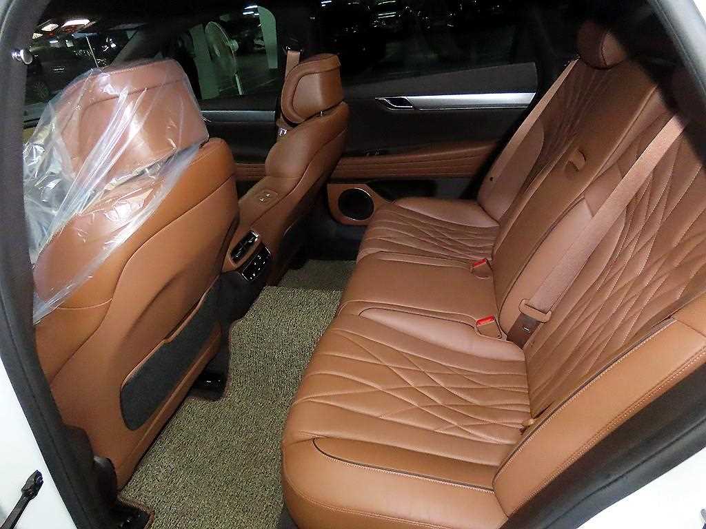 Genesis G80 - Vista 7