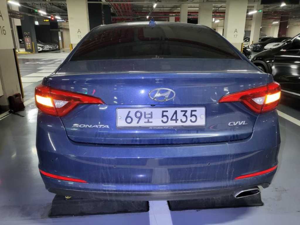 HYUNDAI Sonata - Vista 4