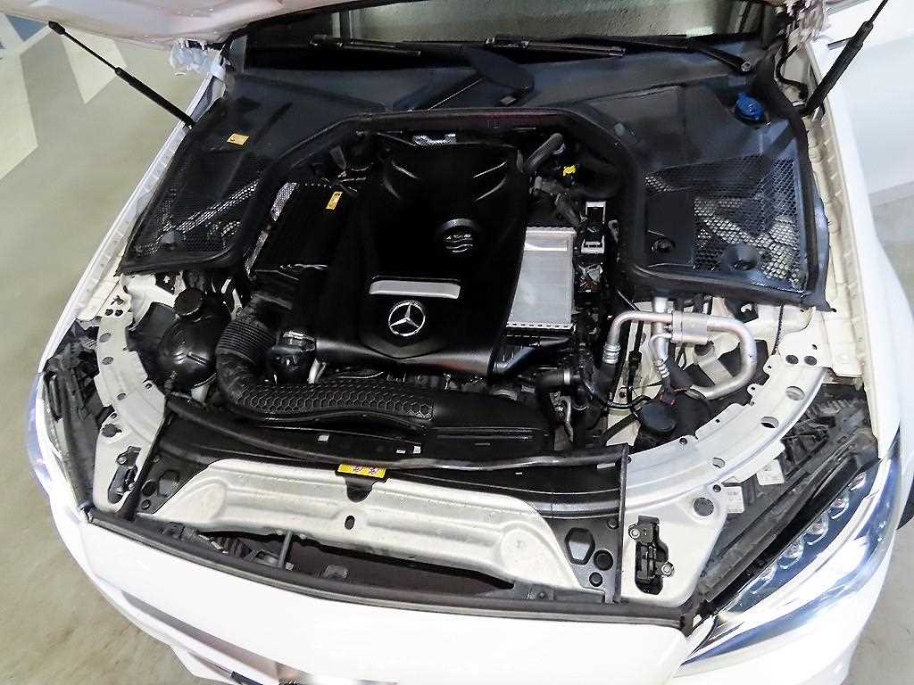 Mercedes Benz C Class 2016 Blanco - Importación desde Corea - HF Imports Iquique - Foto 19